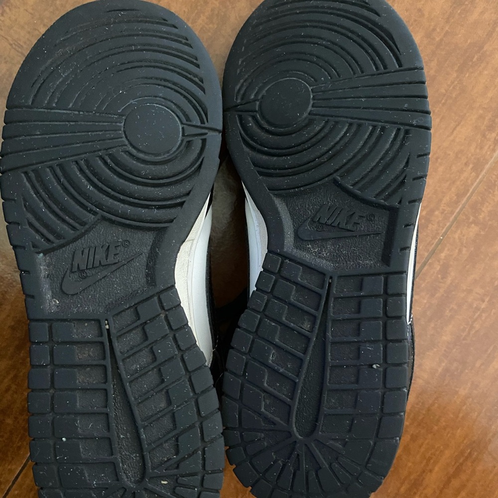 Nike Panda Dunks - image 3